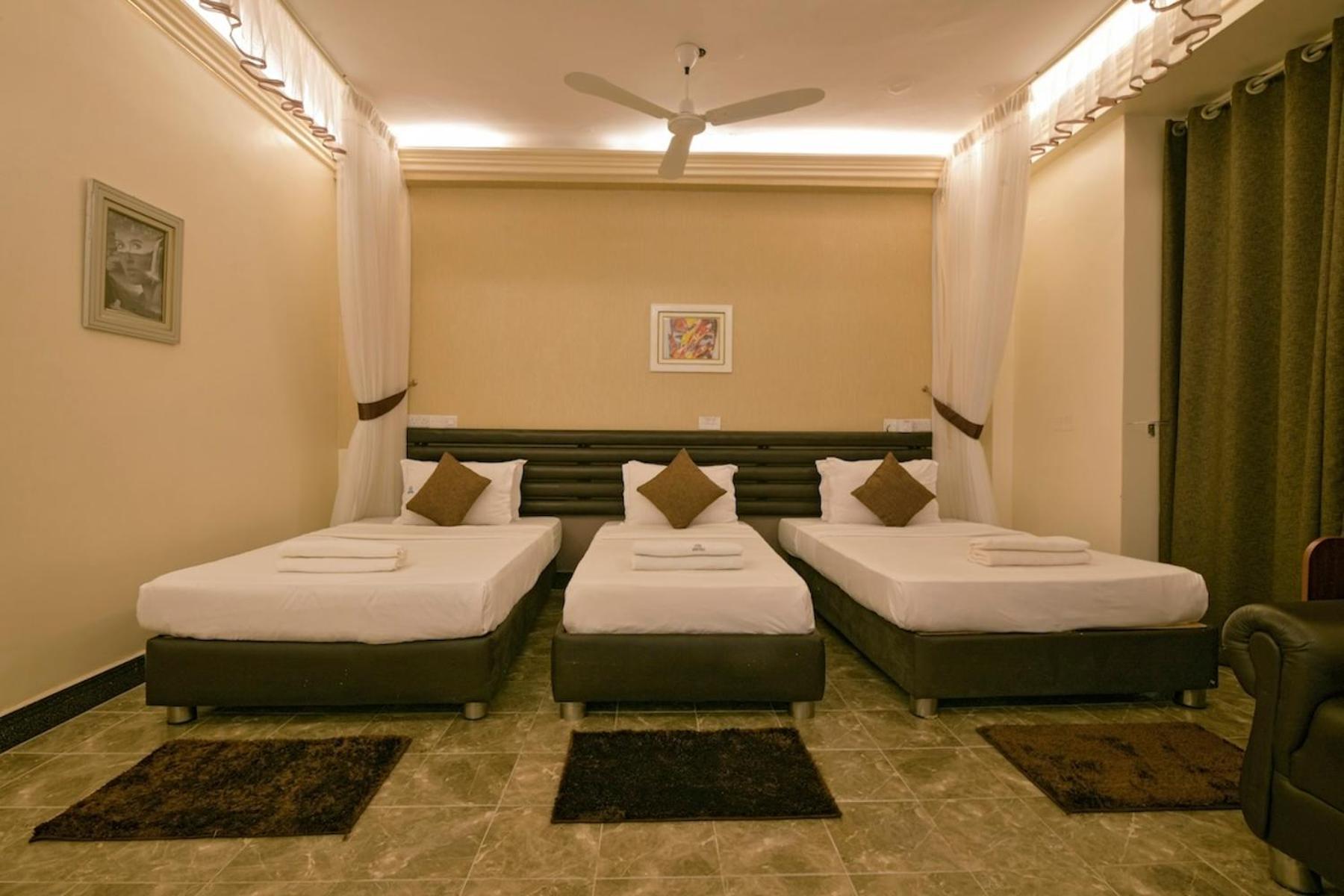 Hoima Buffalo Hotel & Business Hub Ltd Экстерьер фото