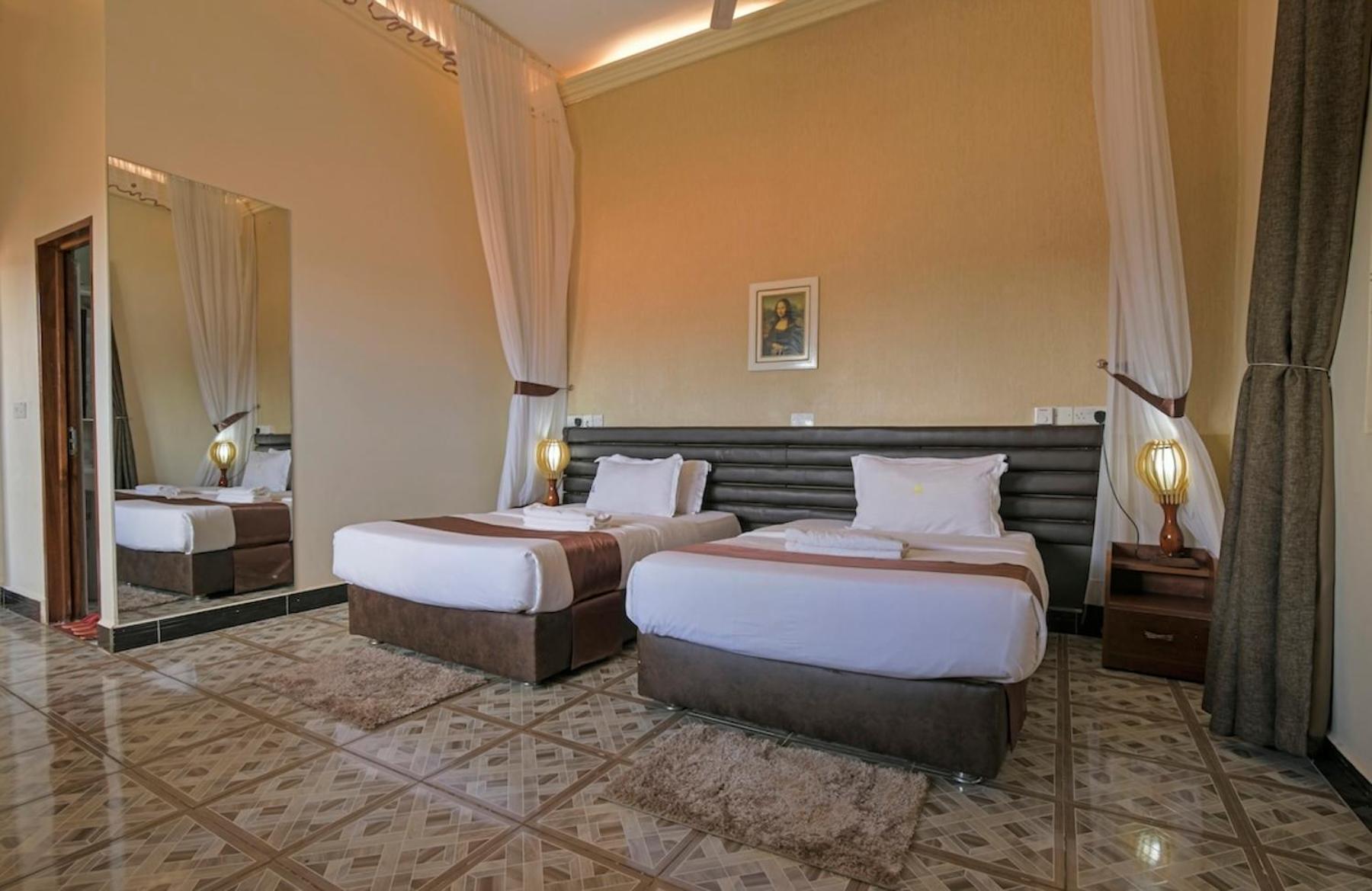Hoima Buffalo Hotel & Business Hub Ltd Экстерьер фото