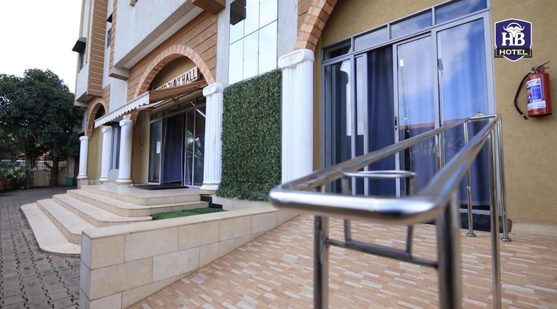 Hoima Buffalo Hotel & Business Hub Ltd Экстерьер фото